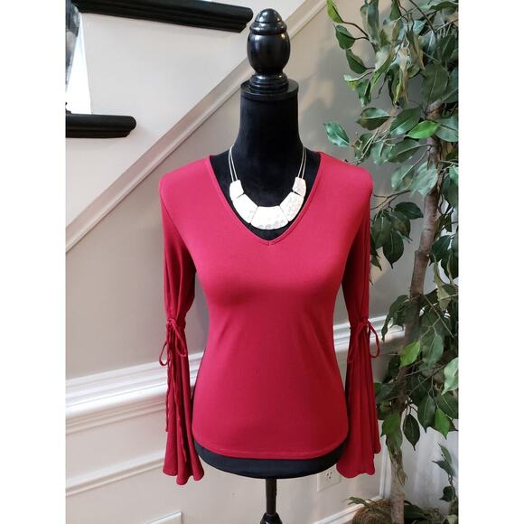 Express Blouse Women XS Red Bell Sleeve V Neck Stretch Pullover Top Chic - Picture 2 of 13